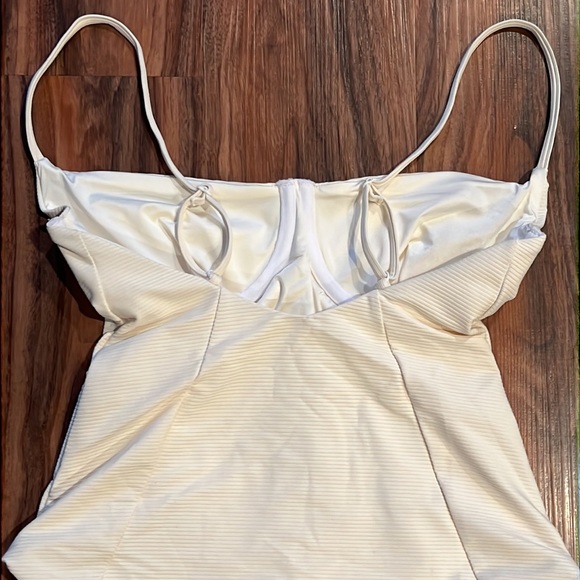 Onia High Leg Isabella One Piece - Picture 11 of 16